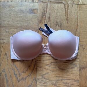 38C - Victoria’s Secret multiway bra
